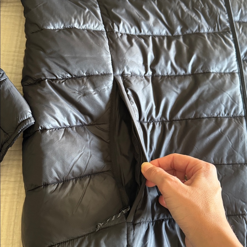 Mammut Black Quilted Puffer Jacket with Hood - Picture 9 of 9